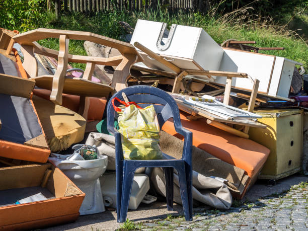 Best Professional Junk Removal  in Tulare, CA